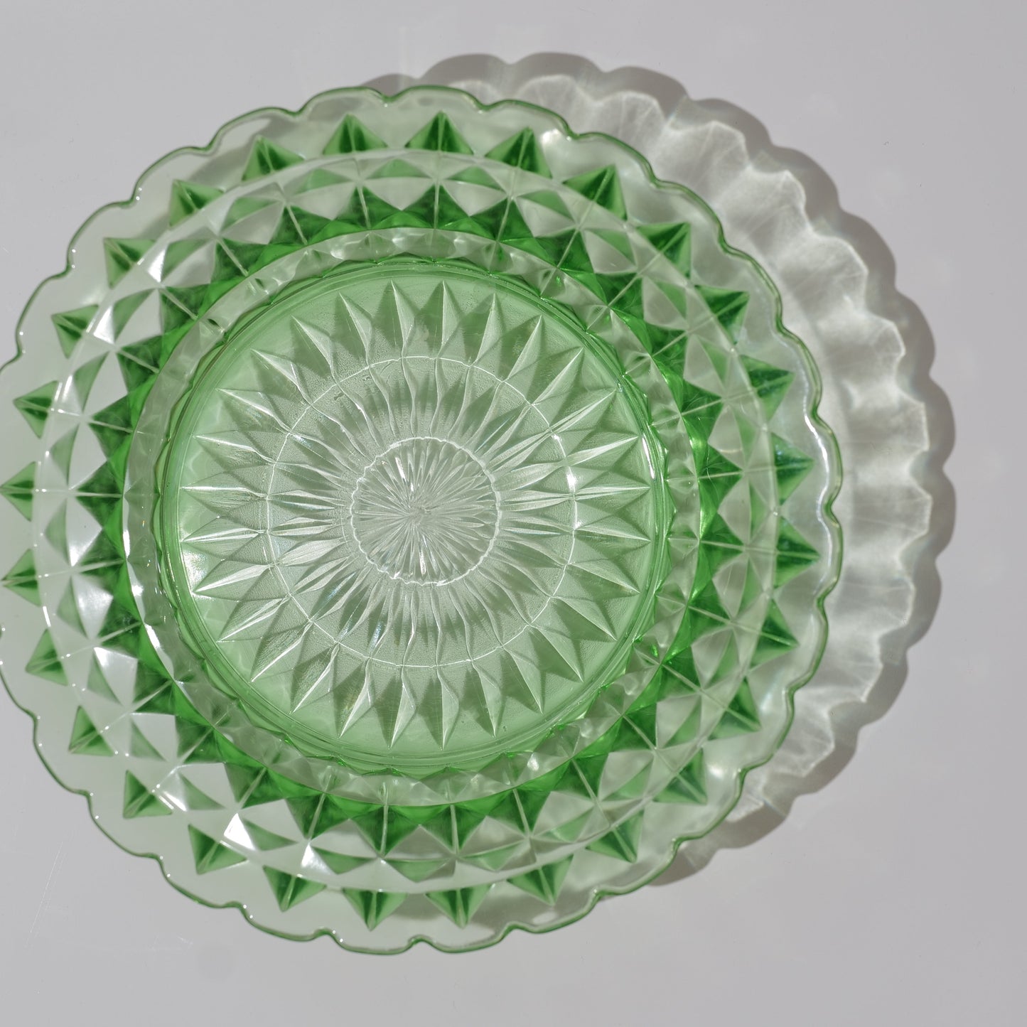 Antique Windsor Pattern Green Vaseline Glass Serving Bowl