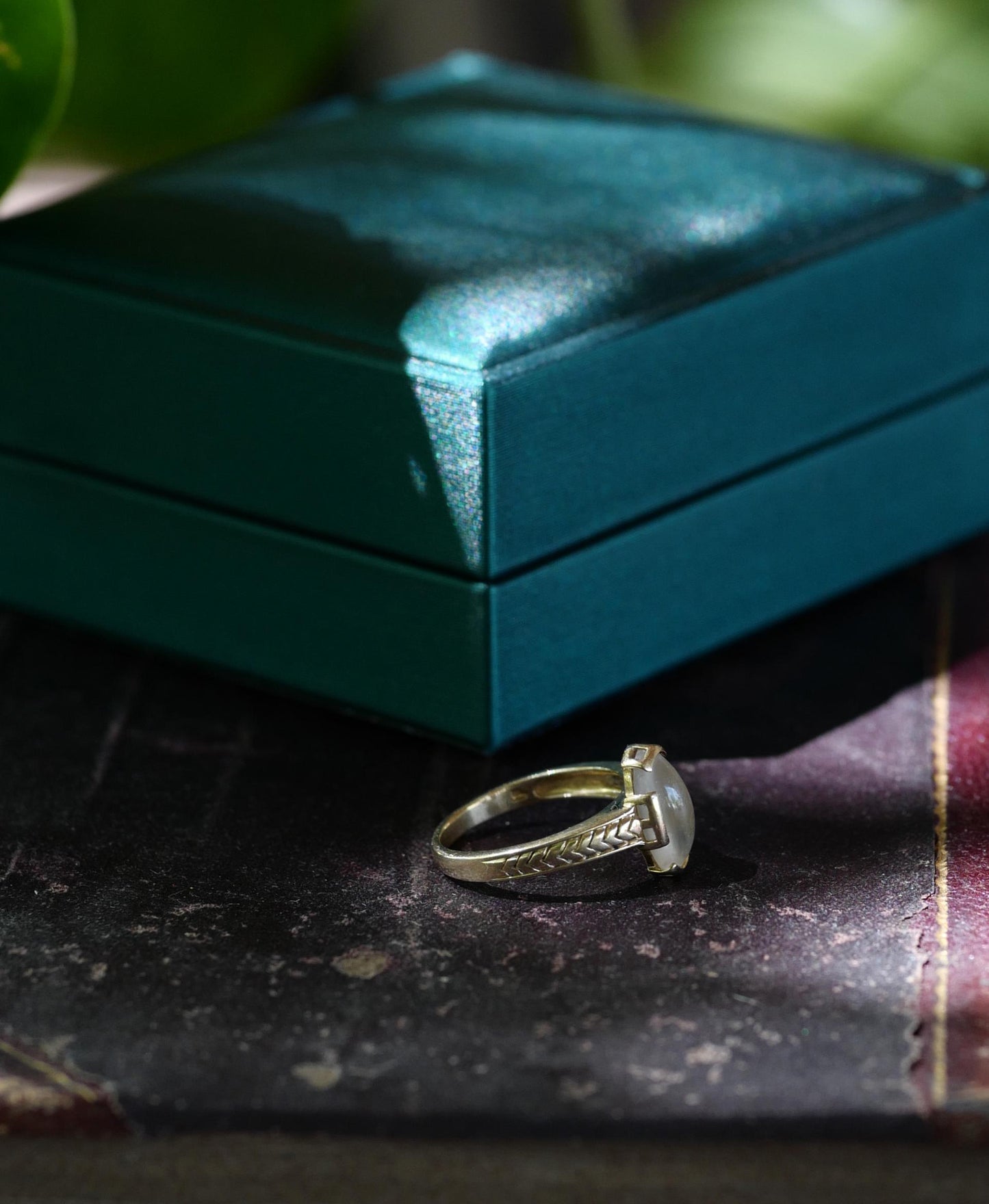 Gorgeous Deco 14k Gold and Moonstone Ring