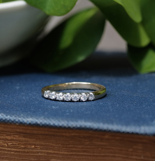 Vintage 7 Diamonds Minimalist Ring