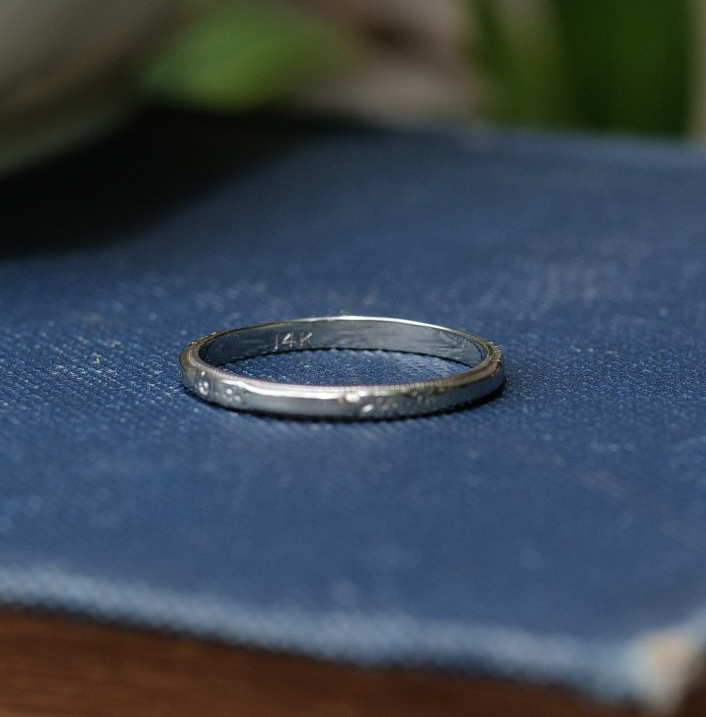Antique 14K White Gold Patterned Ring Band
