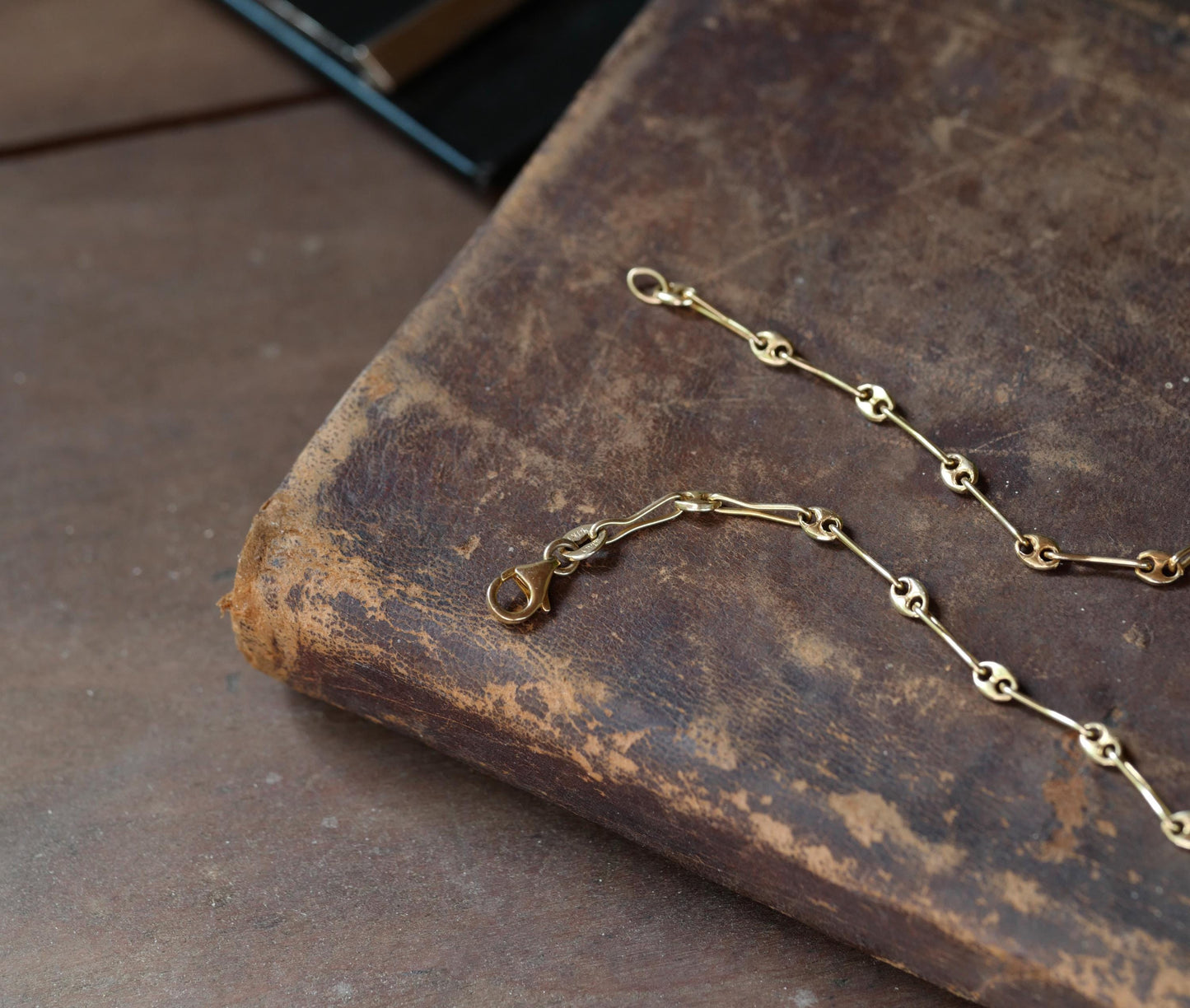 Solid Mini Mariner & Pinched Paperclip Link Bracelet in 14k Paper