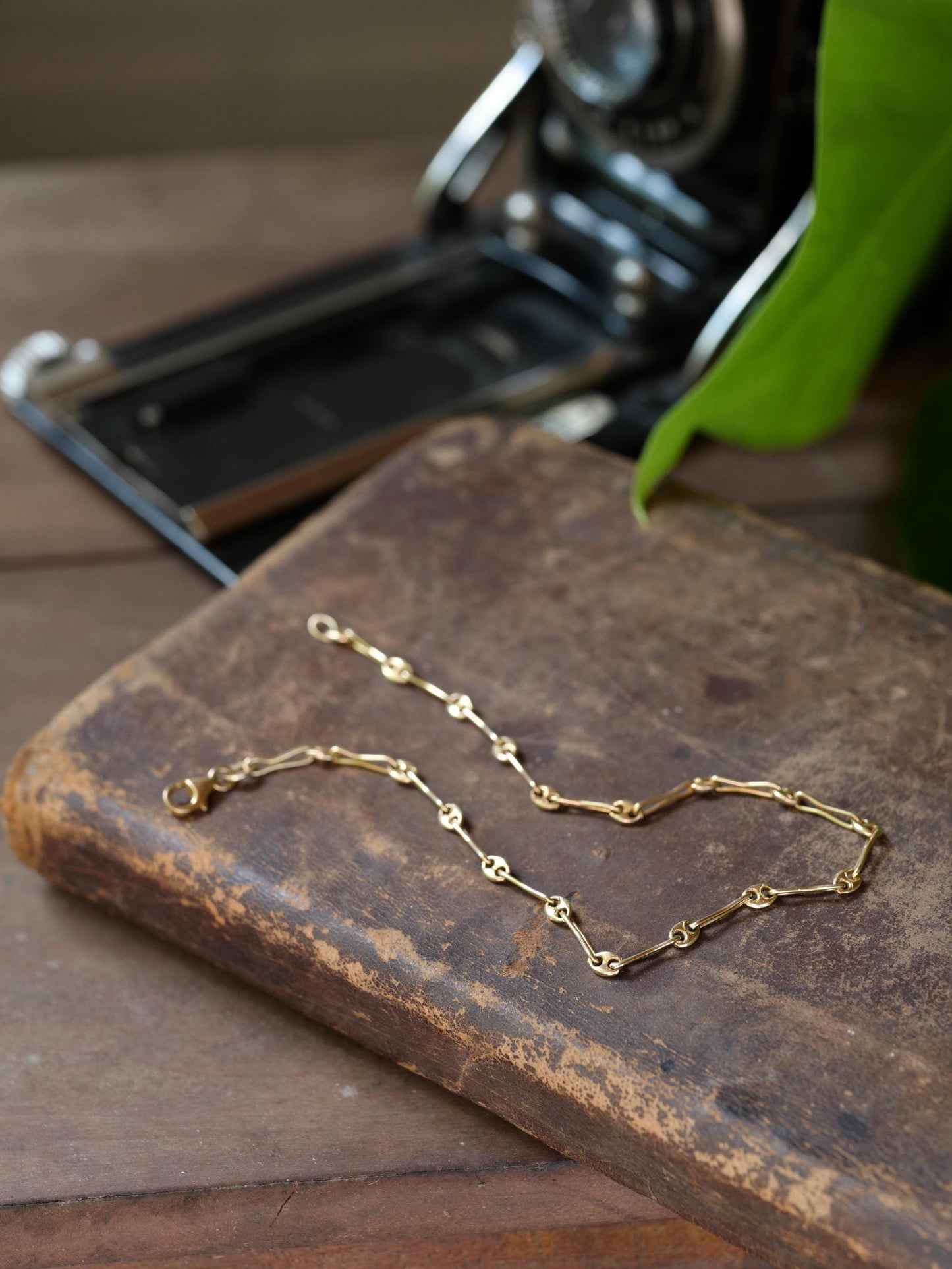 Solid Mini Mariner & Pinched Paperclip Link Bracelet in 14k Paper